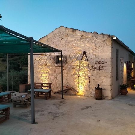 Casa Giufa B&B 끼아라몬떼굴피 외부 사진