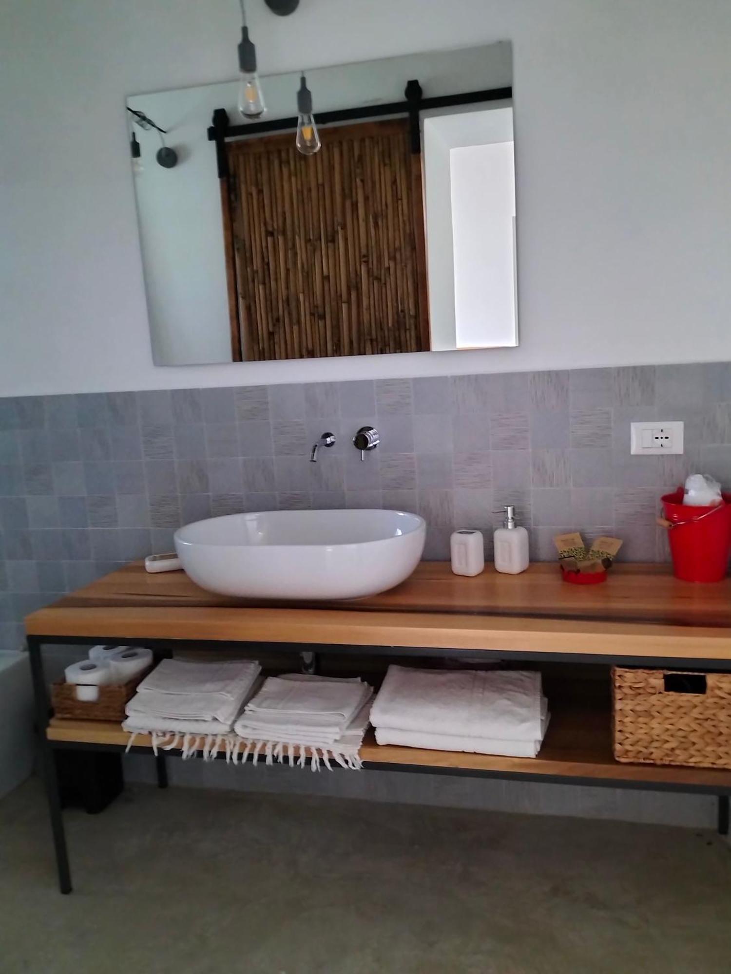 Casa Giufa B&B 끼아라몬떼굴피 외부 사진